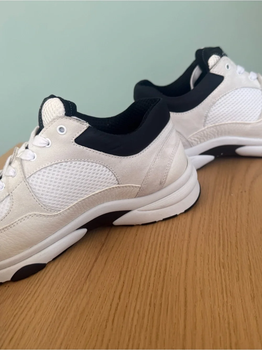 CHANEL Rev Sneakers